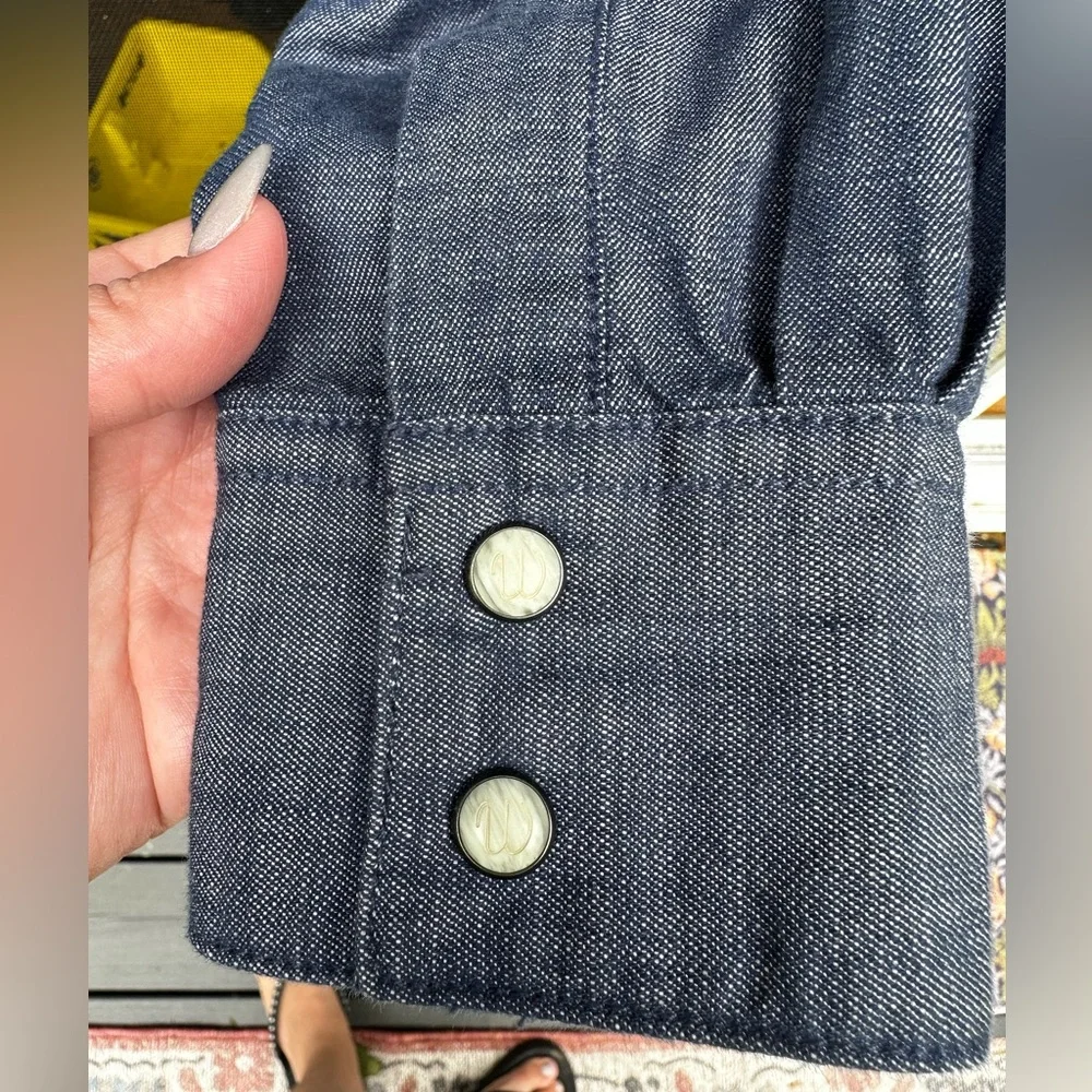 Wrangler Classic Indigo Button-Up Shirt - Picture 6 of 7